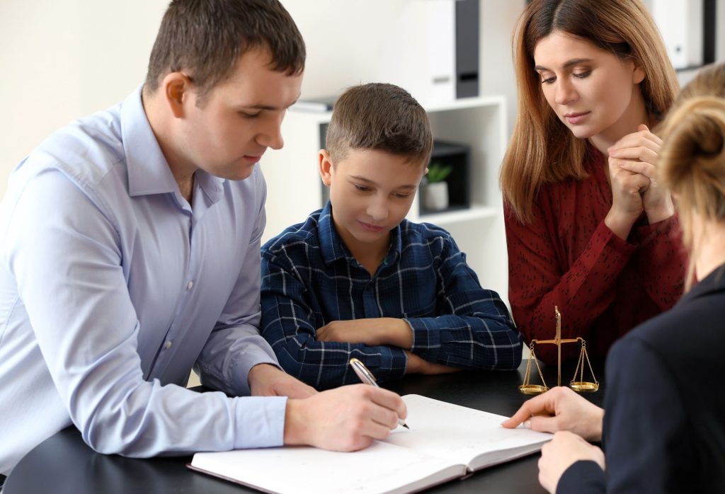 Can Parents Make Their Own Custody Agreement in Michigan?